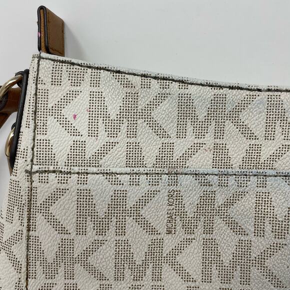 Michael Kors Jet Set Travel Crossbody Bag Vanilla *READ* - Picture 6 of 11